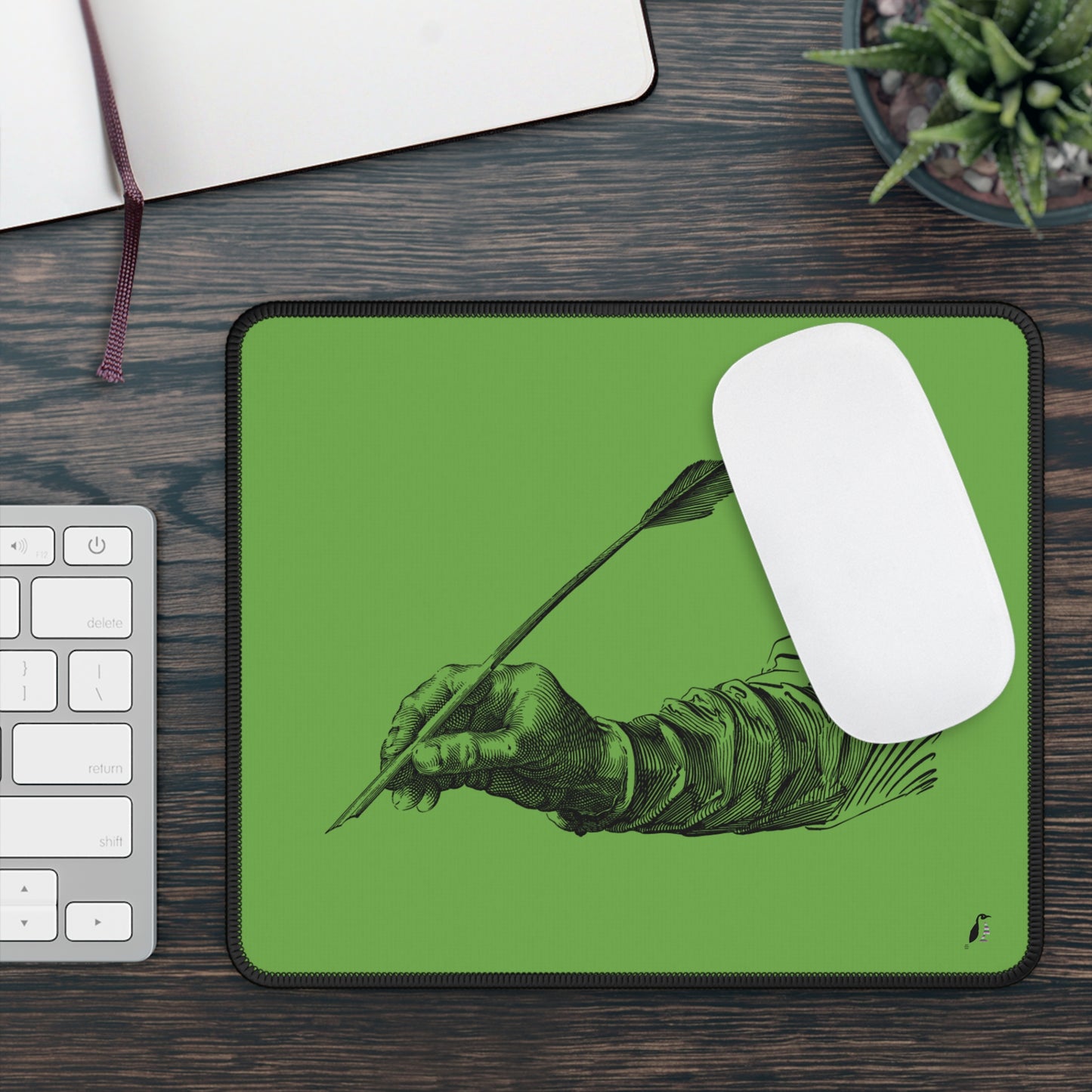 Gaming Mouse Pad: Writing Green