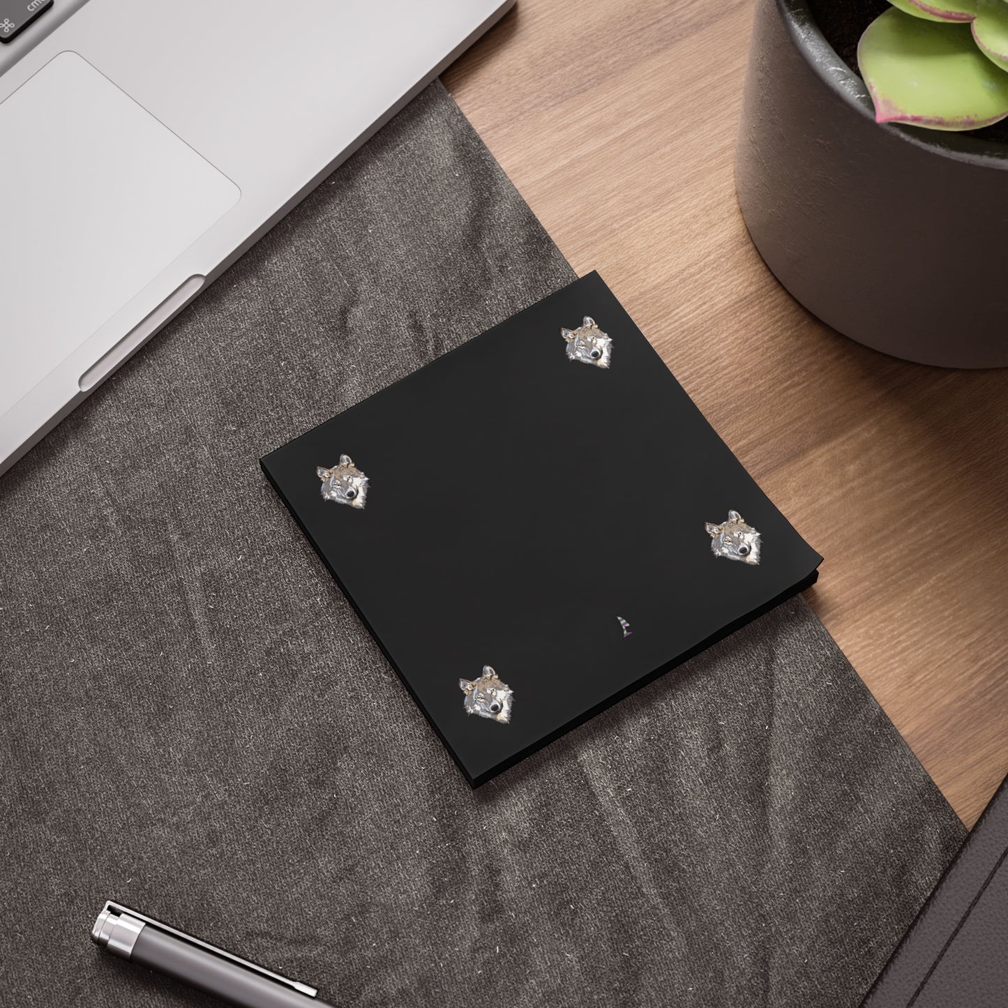 Post-it® Note Pads: Wolves Black