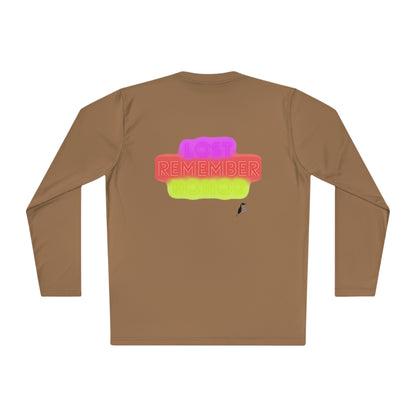 Magaan na Long Sleeve Tee: Pagsulat #1 