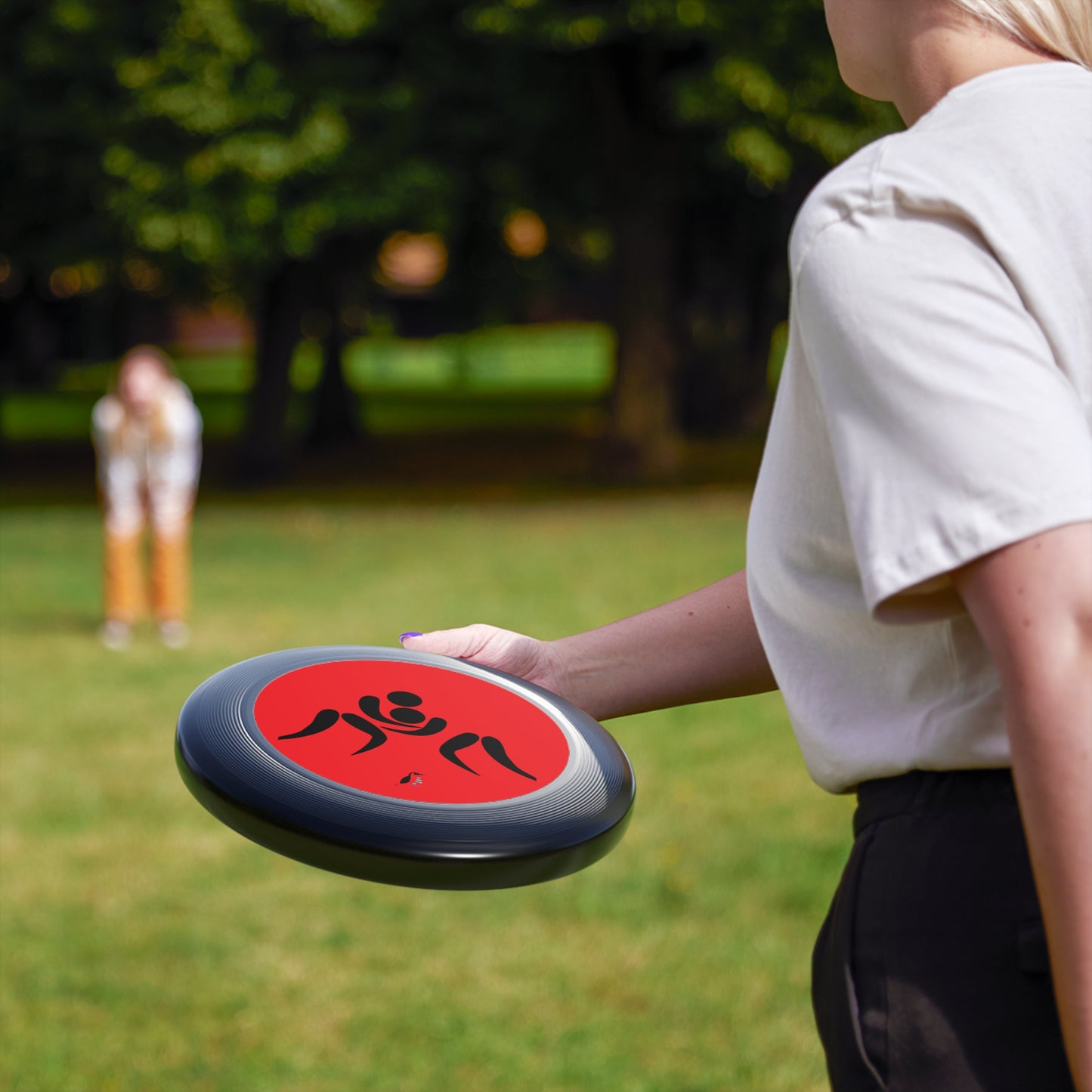 Frisbee: Wrestling Red